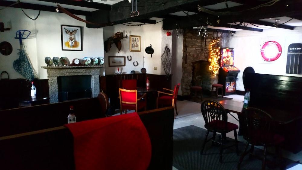 The City Inn Truro Bagian luar foto