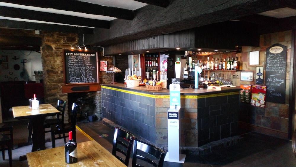 The City Inn Truro Bagian luar foto